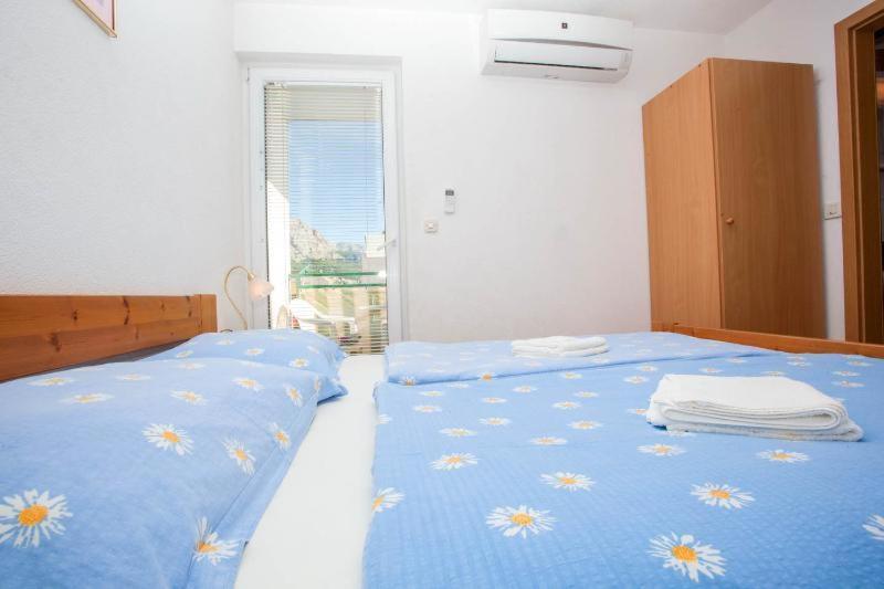 The Location In Makarska,free P, Option Bikes Penzion