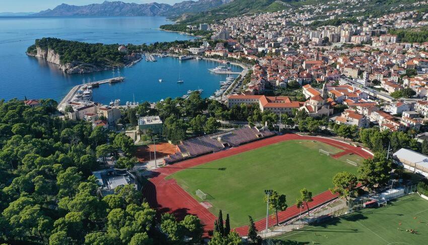The Location In Makarska,free P, Option Bikes Penzion Makarská