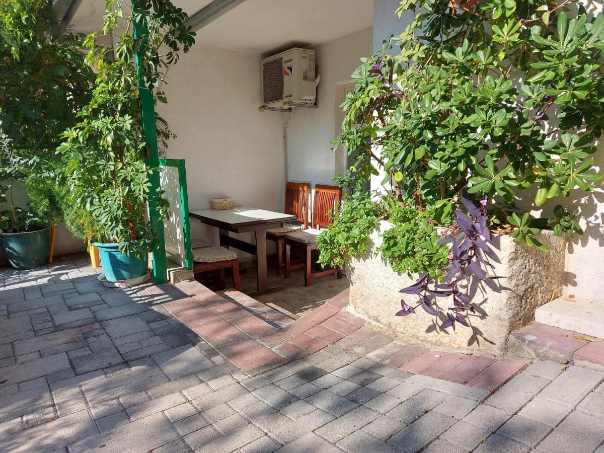 The Location In Makarska,free P, Option Bikes Makarská
