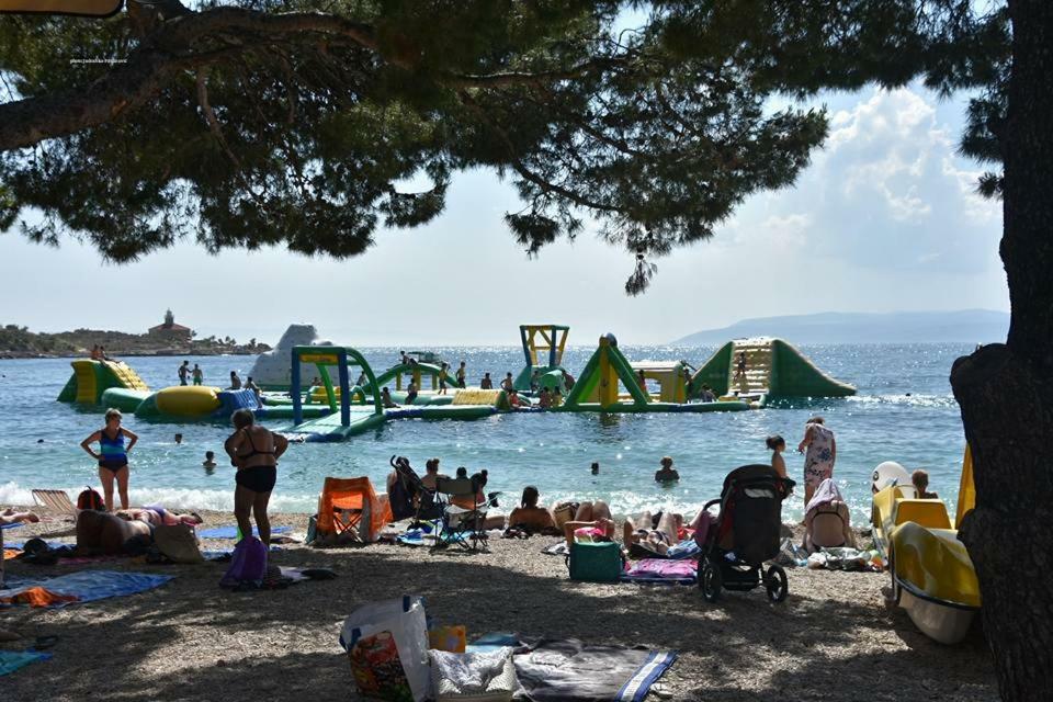 The Location In Makarska,free P, Option Bikes Penzion *
